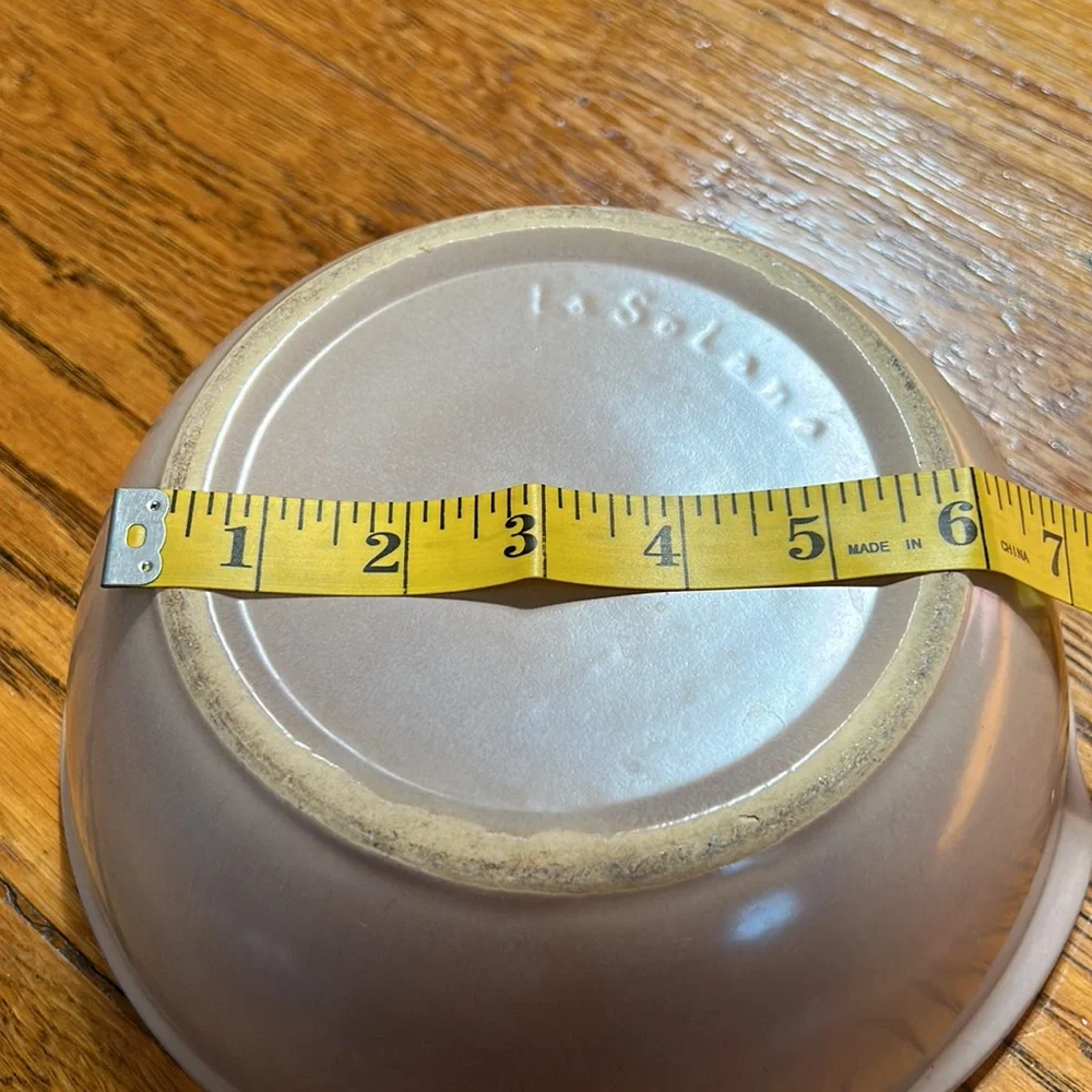 La Solana Scottsdale, AZ pottery. Casserole bowl.  Mauve/pink.